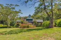 The Whispering Pines Inn Bed & Breakfast