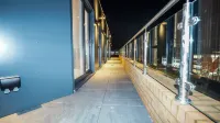 斯勞頂樓公寓 - 停車場