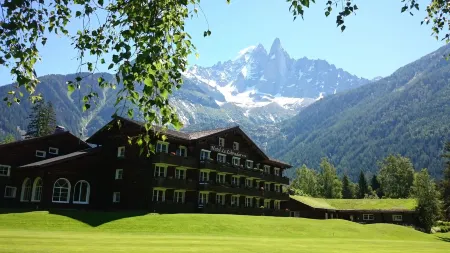 Hôtel Labrador Chamonix Отели в г. Шамони
