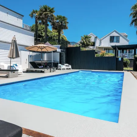 Villa Sapphire at Palm Beach Отели в г. Уэйхек Айленд