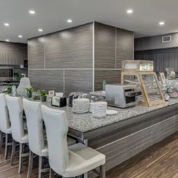 Home Inn & Suites Saskatoon South