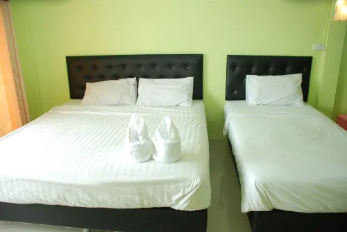 Keeree Guesthouse - Guest houses