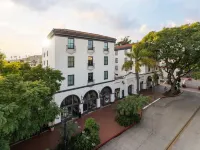 Hotel Santa Barbara Hotels near Santa Barbara Zoo