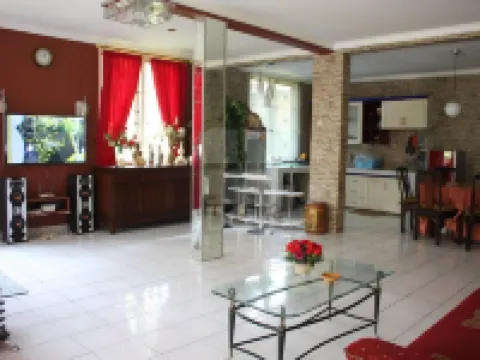 Villa Kota Bunga Sakura Hotels in Pacet