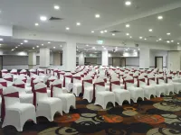 Holiday Inn & Suites Port Moresby Hotels in Loloata Island