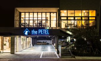 Sleep with Your Own Pet Only - the Petel