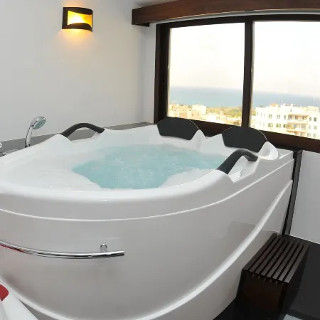 Monoberge Hotel