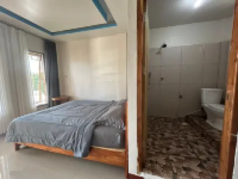 Four-G Homestay & Komodo Tour Hotels in Batu Cermin