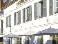 Hotel le Maxime, BW Signature Collection Hotels in Département Yonne