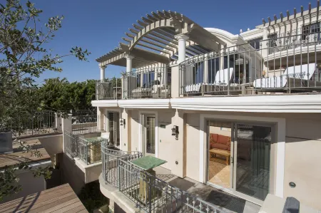 Villa Lanai at the Sunset Cove Villas Отели в г. Лагуна-Бич