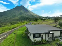 Villas Jawara Hotels near Fortuna Waterfall