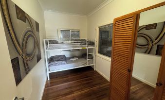 Ryan St Apartments - Housity