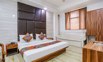 Hotel Spb 87 Near Karol Bagh Metro Station Delhi
