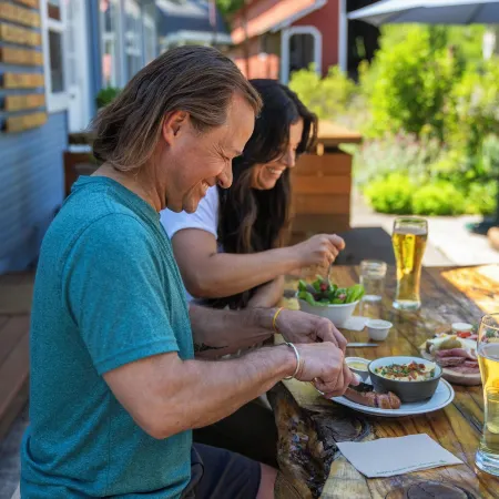 Westfir Lodge & Mountain Market