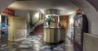 Hotel & Restaurant Schloss Weißenburg Hotels in Kahla