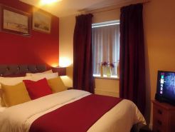 4 Bed Flat Sleeps 10 Pets Parking Ev Charging