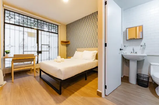 Casa Danubio Near Reforma by VH