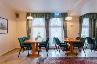 Thesdorfer Hof Hotel Hotels in Pinneberg