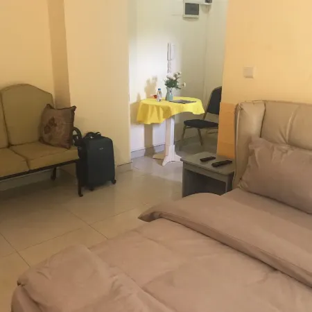 Summit Palace International