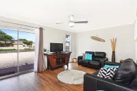 Sa Holiday House 'Dunes Views on Simpson'