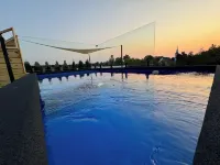 Unit B, the Kroger Lofts - Pool