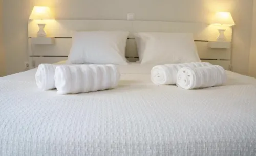 Coastal Sleeps 4 with Free Parking