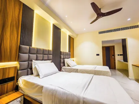 Hotel Lemon Park Отели в г. Dondaparti