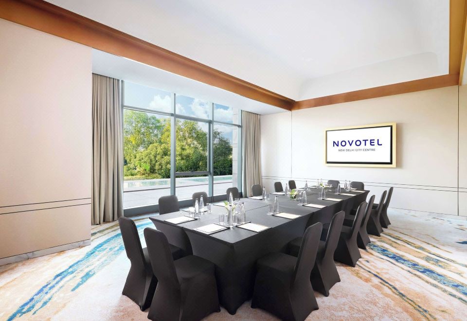 3. Novotel ..
