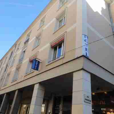 Hotel les Arcades Hotel Exterior