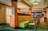 Fairfield Inn & Suites Seymour - breakfast