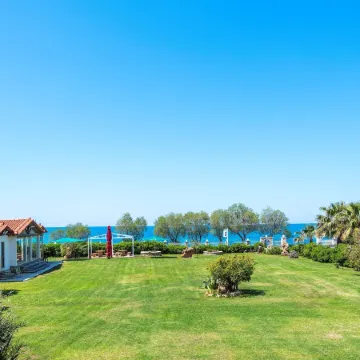 Irida Beach Resort Suites