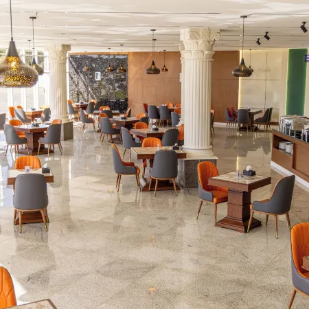 Vista Hotel Tabuk Hotels in Tabuk