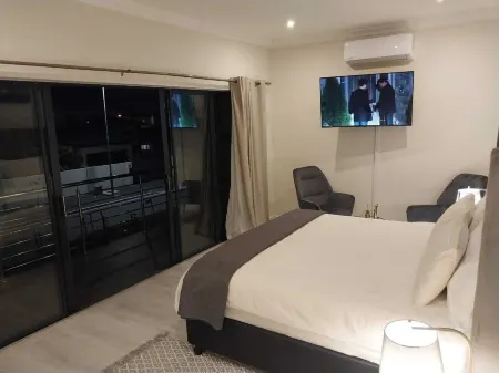 LND GUEST HOUSE Отели в г. Блубергстранд