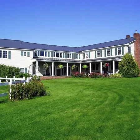 Cooper Hill Inn