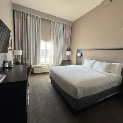 Surface Boutique Hotel Will Rogers AIrport, Restaurant & Bar Отели рядом с достопримечательностью «Уилл Роджерс Парк»