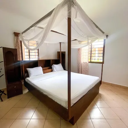 Diani Campsite and Cottages