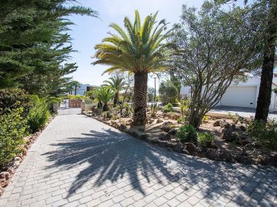 Pomba beautifully renovated with heated pool!
