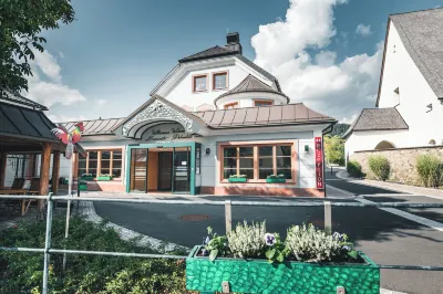 Das Salvator Iris Porsche Landhotel Hotels in Treibach-Althofen