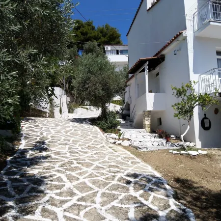 Amaranthos Skiathos View