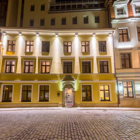 Avalon Hotel & Conferences