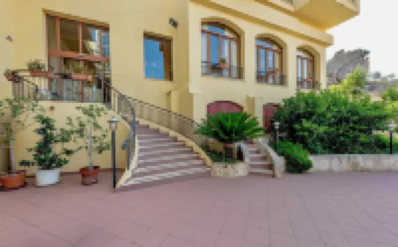 Hotiday 聖維託洛卡波 聖維託洛卡波酒店