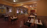 Pride Sun Village Resort & Spa - breakfast