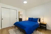 Comfy Stay in Bellevue Parking Included