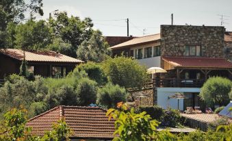 Toca Dos Lobos - Ecological Cabin
