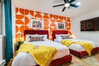 OMG! Indoor Mini Golf, Bowling, Theater, Hot Tub