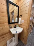 Cabin Unit 6 of 6 with AC and WiFi in lovely Paige