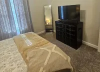 The Cottages 2 2BR2BA Dothan Pet Friendly Gorgeous Pool, Pickle Ball court, Gym