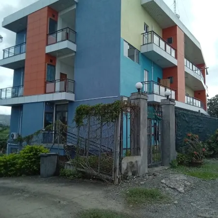 TR Apartments