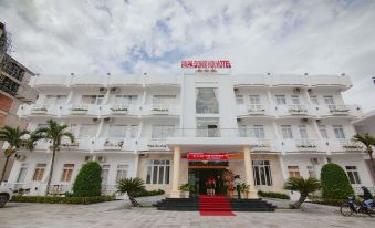 Papa Dong Hoi Hotel