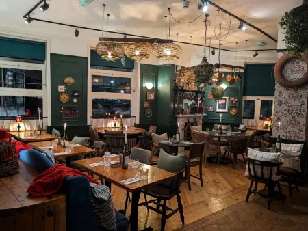 The London & Paris Hotel Отели рядом со станцией Folkestone Central Railway Station